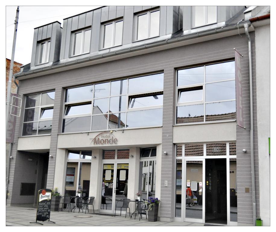 Hotel Monde Uherský Brod Buitenkant foto