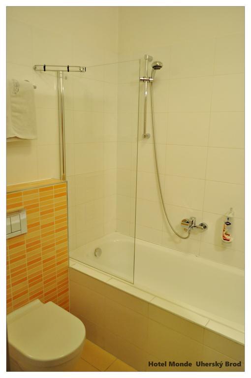 Hotel Monde Uherský Brod Buitenkant foto